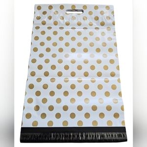 Poly Mailers With Handle, Gold Polka Dot. 30 Count 13½" x 17½"